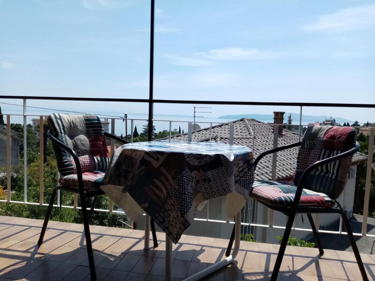 Apartman Violeta Lovran Exterior foto